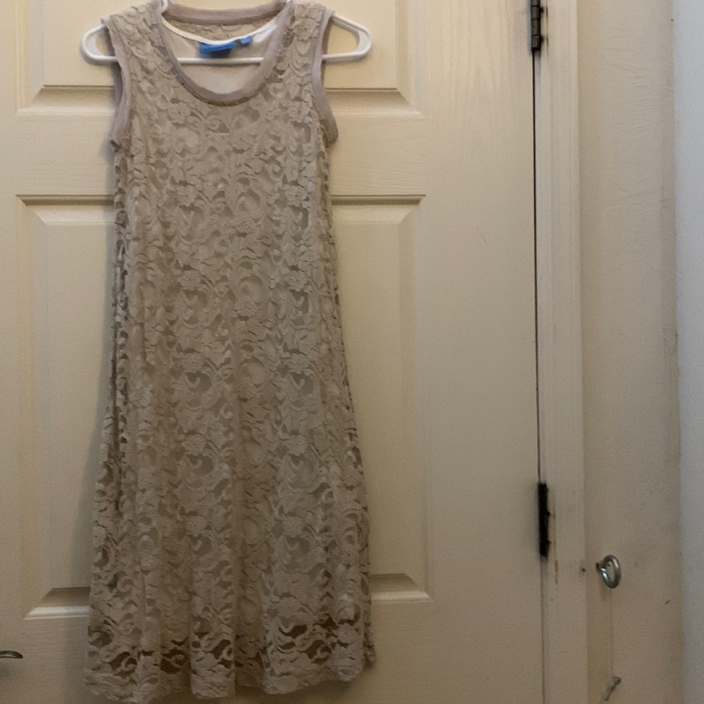 Xtra Small . Cream Color Dress by Simply Vera ( Vera Wang)